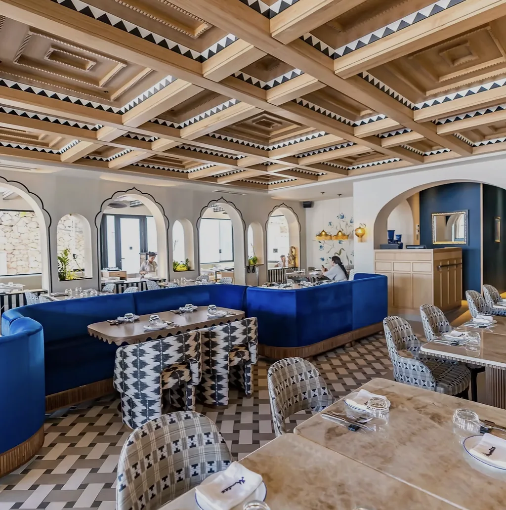 Reforma de local en Puerto Banús — Mumtaz